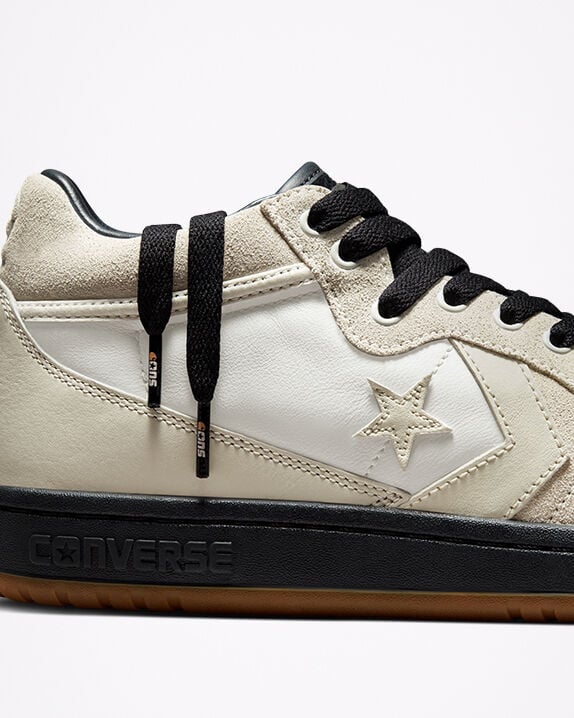 converse skateboarding shoes