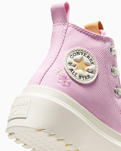 Chuck Taylor All Star Lugged Lift Flowers Platform Stardust Lilac, Detail Angle View