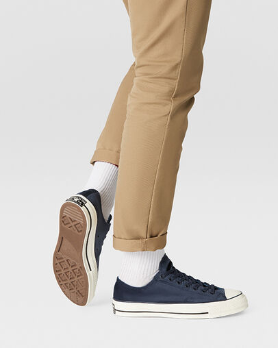 Chuck 70 Velvet Low Top Dark Obsidian/Egret/Black