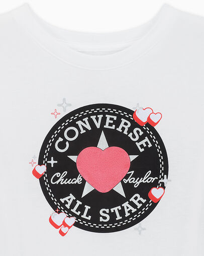 Y2K Heart T-Shirt White, Full Body View