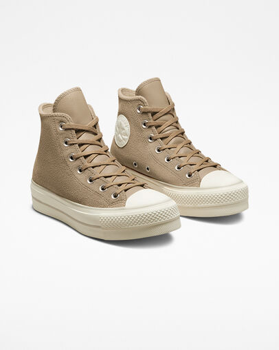 Chuck Taylor All Star Lift Platform Suede Nomad Khaki/Desert Sand/Egret, Angled View
