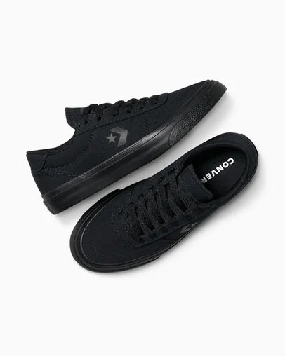 Converse Boulevard Mono Black Black/Black/Dk Smoke Grey, Angled View
