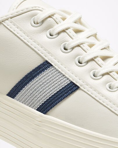 Player L/T Pro Low Top Egret/Navy/Egret