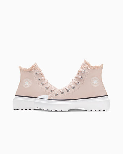 Chuck Taylor All Star Lugged Lift Ruffles Blush Hush/White/Vamp Pyre, Detail Angle View
