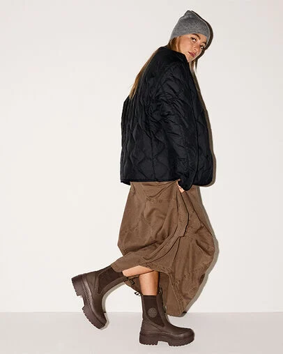 Chuck Taylor All Star Lugged Heel Chelsea Boot Totally Fudged/Totally Fudged, On Foot Shot 1