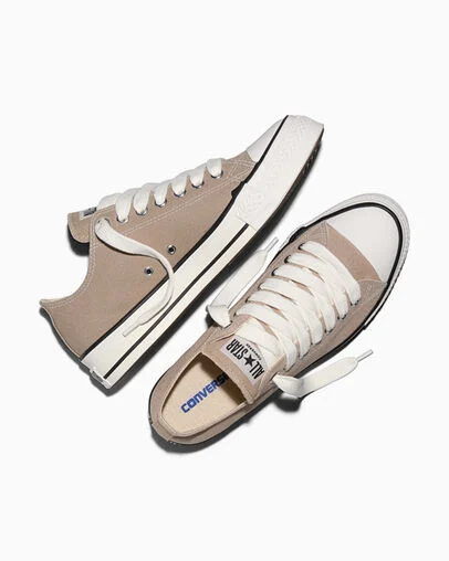 Chuck Taylor Throwback Vintage Cargo/Vintage White, Angled View