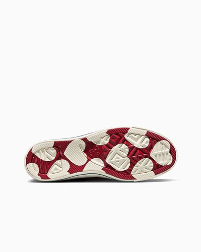 Chuck Taylor All Star Valentine&rsquo;s Day Days Ahead/Egret/Navy, Outsole View