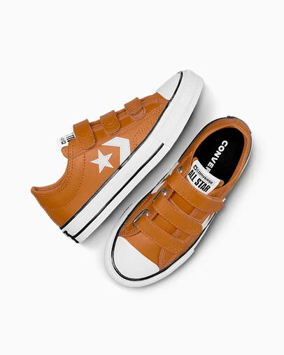 Star Player 76 Leather Easy-On Gingersnap/Vintage White/Black, Angled View