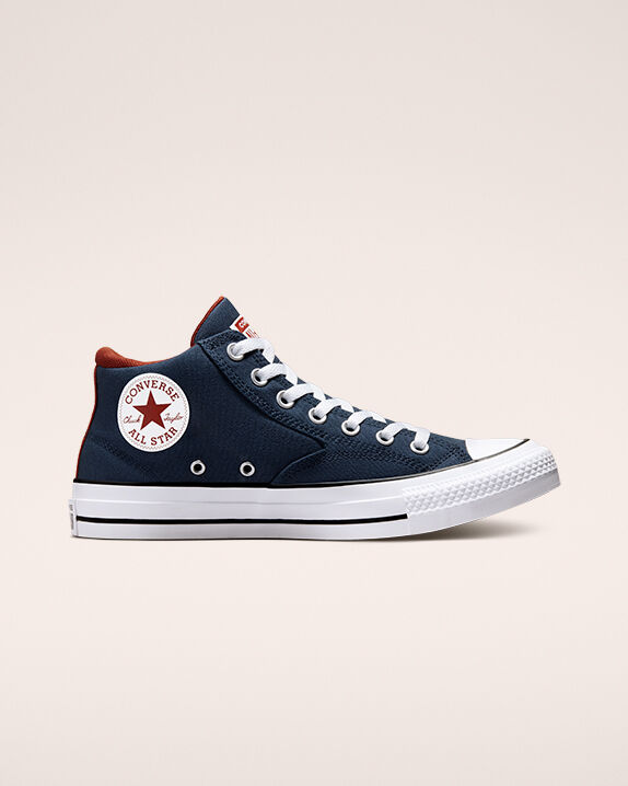 Malden Street Unisex Mid Shoe. Converse 