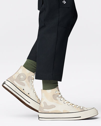 Chuck 70 Hybrid Camo Egret/Black/Egret, On Foot Shot 1