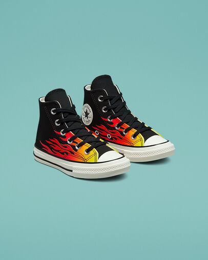 Chuck 70 Archive Flames Black/Enamel Red/Egret, Angled View