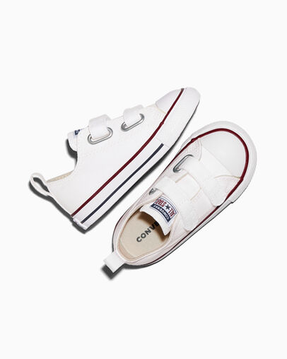 Chuck Taylor All Star Easy-On Canvas White/Garnet/Navy, Angled View