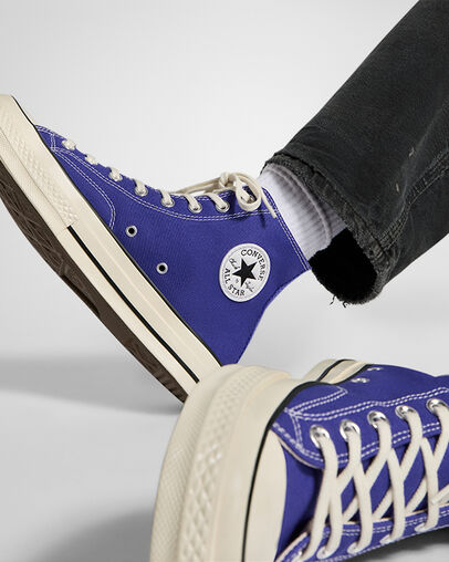 Chuck 70 Night Indigo/Egret/Black, On Foot Shot 2