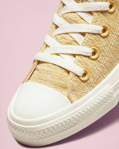 Hybrid Texture Chuck Taylor All Star Saturn Gold/Egret/Egret, Detail Angle View