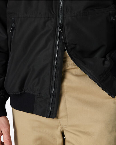 Bomber Utility Negro Converse, Detail View