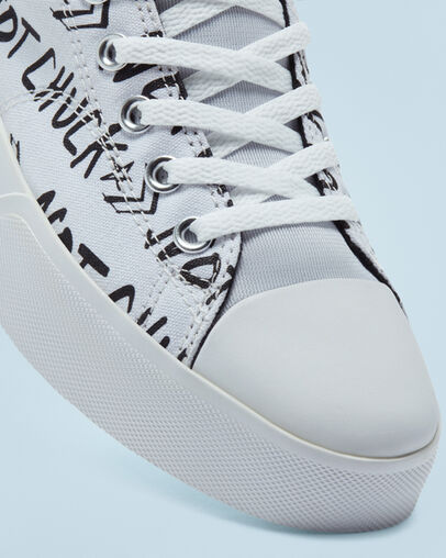 UNT1TL3D Digital Terrain Pale Putty/White/Black, Detail Angle View