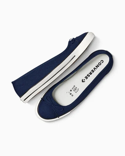 Chuck Taylor All Star Dainty Ballerina Navy/Egret/Navy, Angled View