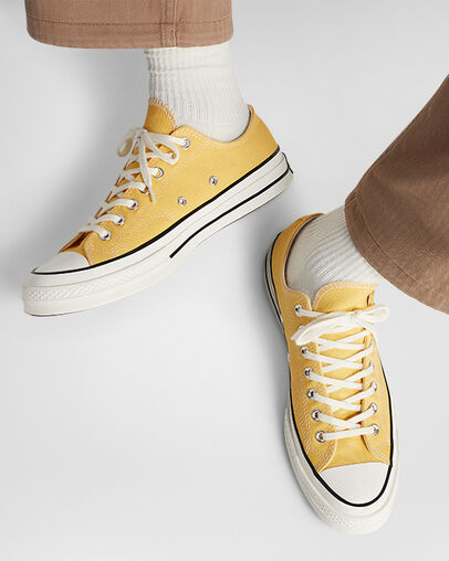 Chuck 70 Bananas/Egret/Black, Reflective View