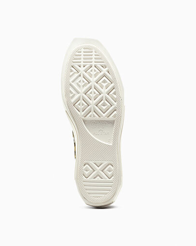 Chuck 70 De Luxe Squared Pony Hair Black/Egret/Black, Outsole View