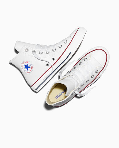 Chuck Taylor All Star Leather White, Angled View