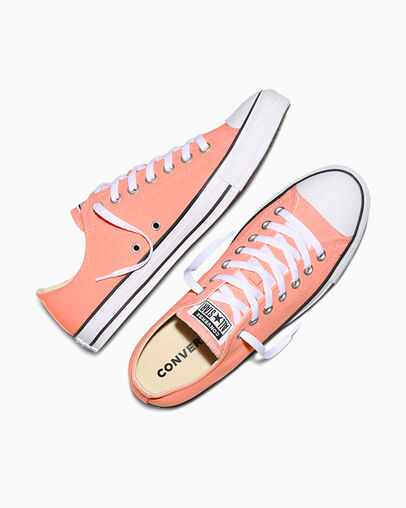 Chuck 70 Vintage Canvas All Heat, Angled View