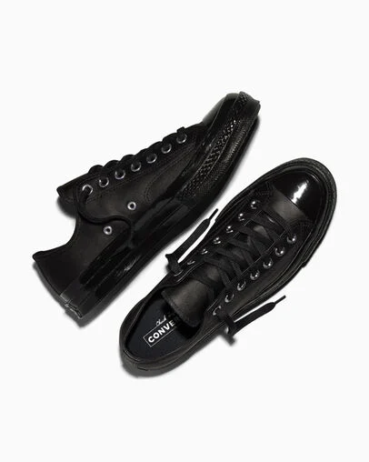 Chuck 70 Leather Black/Black/Black, Angled View