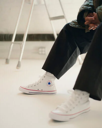 Chuck Taylor All Star Canvas Optical White, Detail Angle View