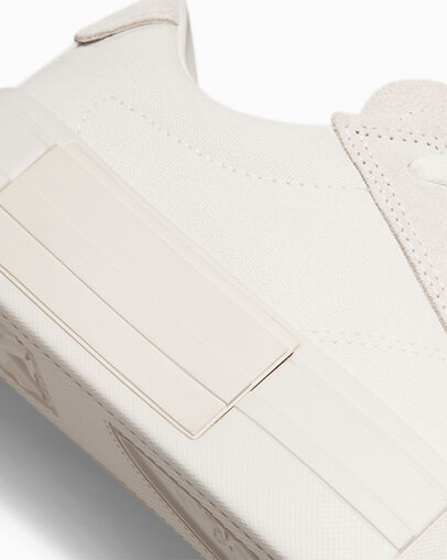 Converse Cruise &Eacute;cru/Blanc/&Eacute;cru, Detail Angle View