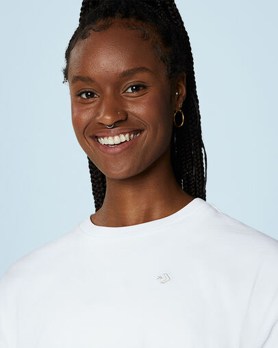 Cinch Tie Cut-and-Sew-T-Shirt. White, Detail View