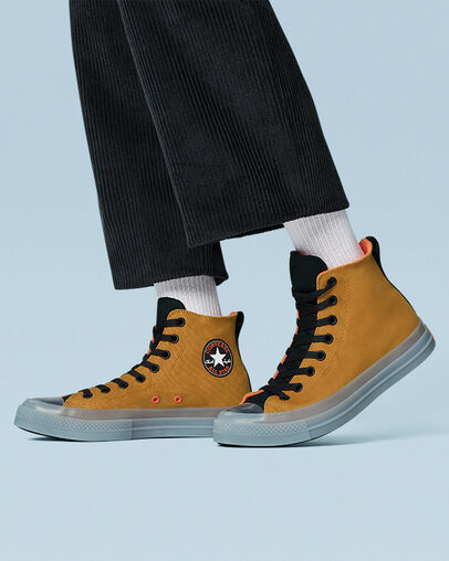 Chuck Taylor All Star CX Fleece Lined Wheat/Black/Wild Mango, On Foot Shot 1