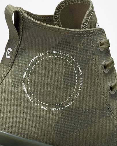 Chuck Taylor All Star CX Global Patch Logo Utility/Vintage White/Papyrus, Detail Angle View