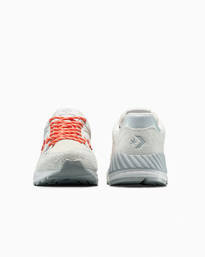 Wave Trainer Barely Grey/Vintage White, Heel View