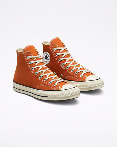 Chuck 70 Converse Color Vintage Canvas Fosse de feu/Écru/Noir, Angled View