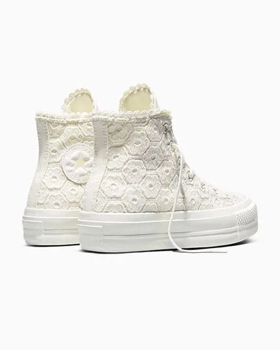 Chuck Taylor All Star Lift Platform Crochet Egret/Egret/Vintage White, Heel View