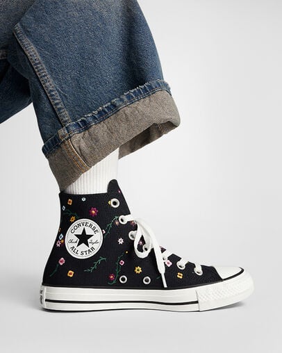 Chuck Taylor All Star Floral Embroidery Black/Frozen Acai/Branch Out, Reflective View