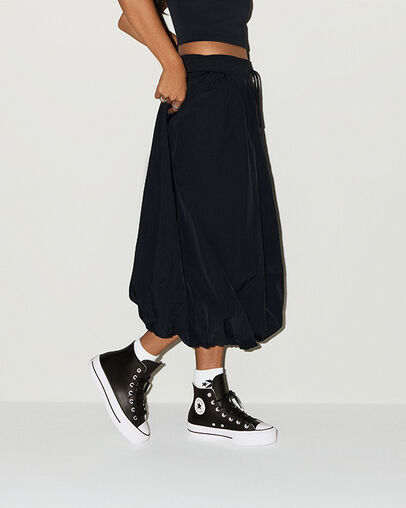 Chuck Taylor All Star Platform Leather Schwarz/Schwarz/Wei&szlig;, On Foot Shot 1