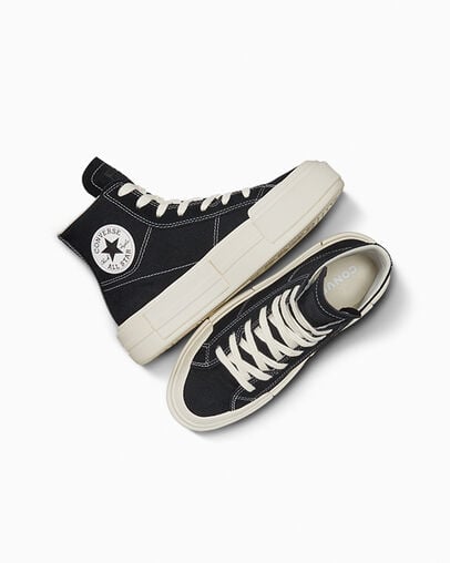 Chuck Taylor All Star Cruise Noir/&Eacute;cru/Noir, Angled View