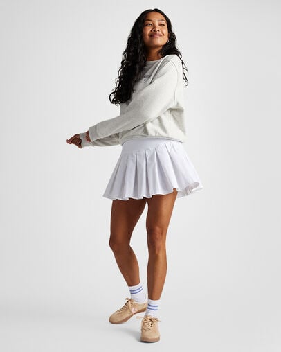 Run Star Trainer Suede Coastal Dune/Sugar Berry/Egret, On Foot Shot 1