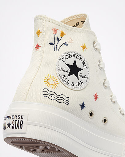 Chuck Taylor All Star Lift Platform It's Okay To Wander Egret/Vintage White/Black, Detail Angle View
