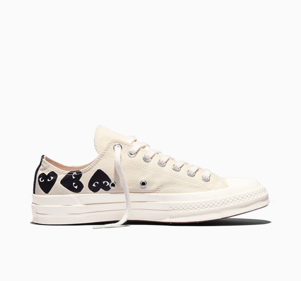 Converse x PLAY Comme des Gar&ccedil;ons Chuck 70 Multi Heart Milk/Black/Egret