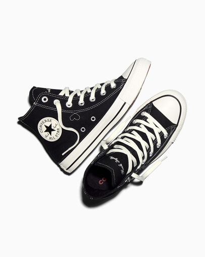 Chuck Taylor All Star Valentine's Day Black/Egret/Days Ahead Red, Angled View