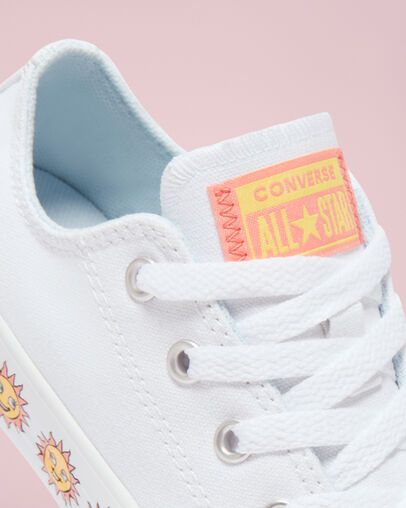 Chuck Taylor All Star Sun Graphic White/Chambray Blue/Pink Gaze, Detail Angle View