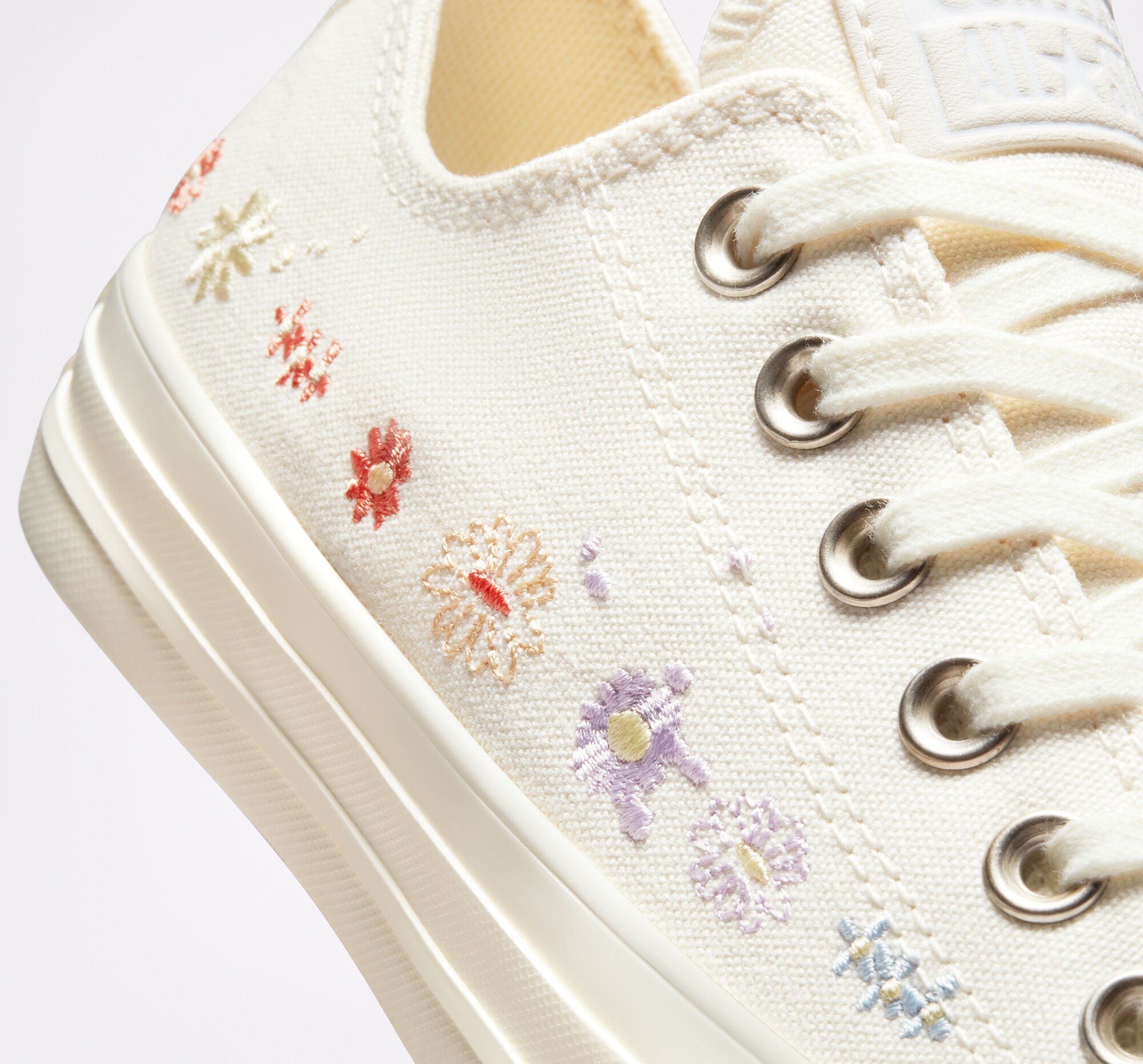 Chuck Taylor All Star Embroidered Floral Women's LowTop Shoe.