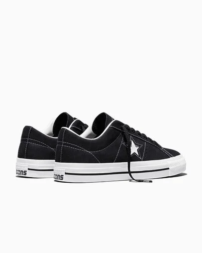 CONS One Star Pro Suede Noir/Noir/Blanc, Heel View