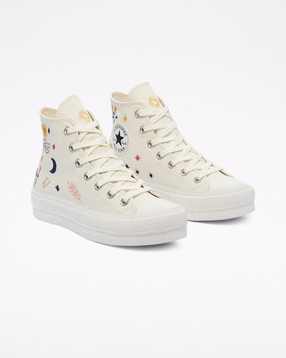 Chuck Taylor All Star Lift Platform It's Okay To Wander Egret/Vintage White/Black, Angled View