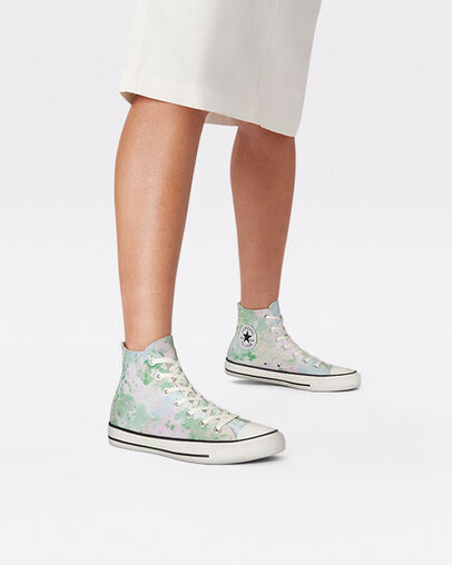 Chuck Taylor All Star Washed Florals Egret/Spring Green/Black, On Foot Shot 1