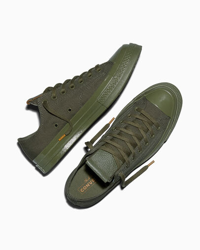 Chuck 70 Monochrome Utility/Utility/Honey Stick, Angled View