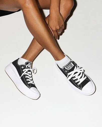 Chuck Taylor All Star Move Platform Black/White/White, On Foot Shot 1