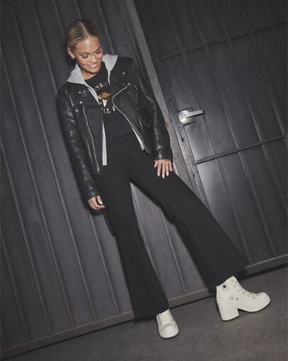 Look Avec Converse Haute Noir Chaussure Avec Chaussette Haute