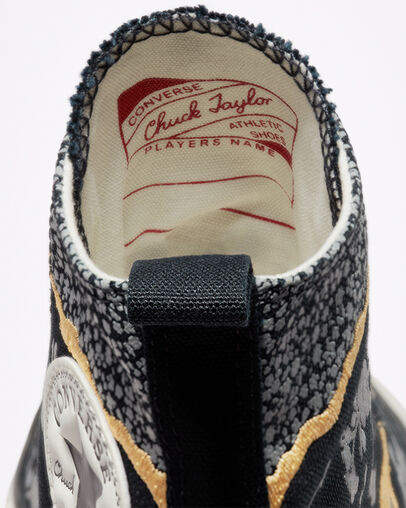 Run Star Hike Platform Metallic Floral Black/Multi/Egret, Detail Angle View